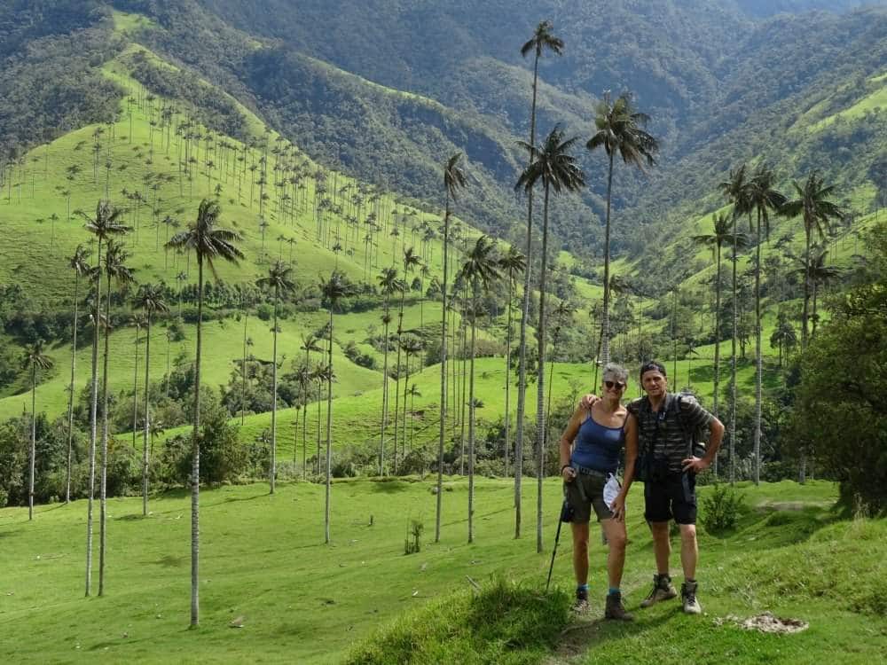 Couple hiking in Cocora Valley