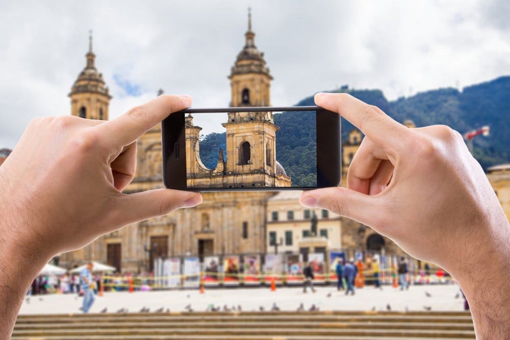 Cellphone picture of Plaza Bolivar being taken